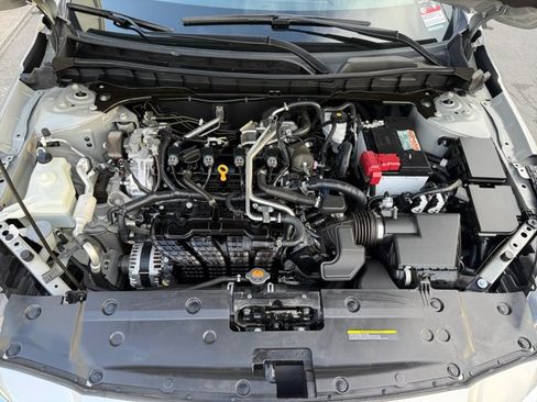 Used 2023 Nissan Altima 2.5 SV AWD/4WD image 18