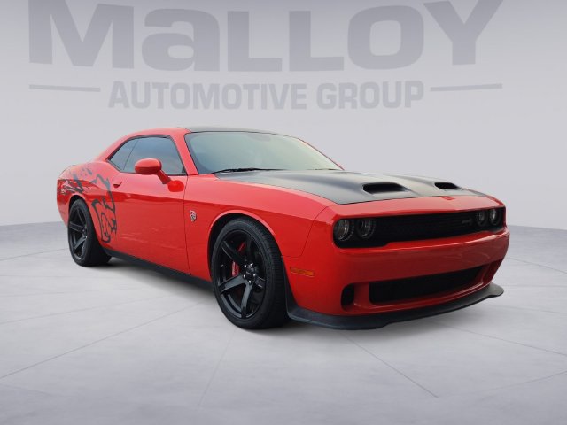 Used 2019 Dodge Challenger SRT Hellcat w/ Plus Package RWD image 7