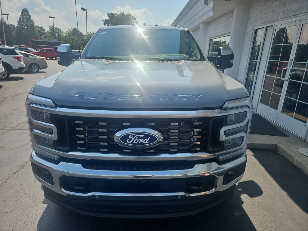 New 2027 Ford F350 Lariat w/ Lariat Ultimate Package AWD/4WD image 3