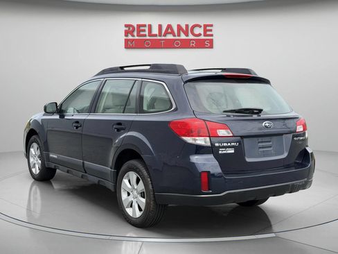 Used 2012 Subaru Outback 2.5i w/ Alloy Wheel Pkg AWD/4WD image 4