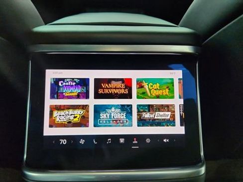 Used 2023 Tesla Model X image 42