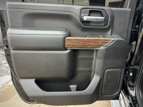 Used 2023 Chevrolet Silverado 3500 High Country image 24