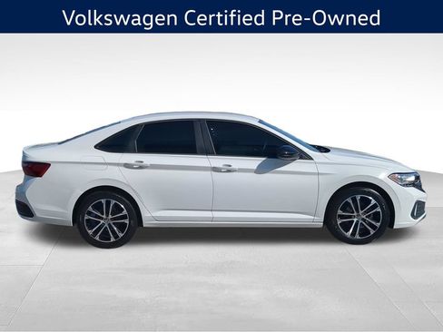 Certified 2024 Volkswagen Jetta Sport FWD image 2