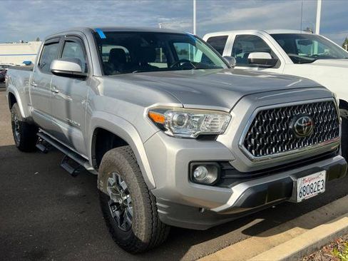 Certified 2019 Toyota Tacoma SR5 RWD image 3