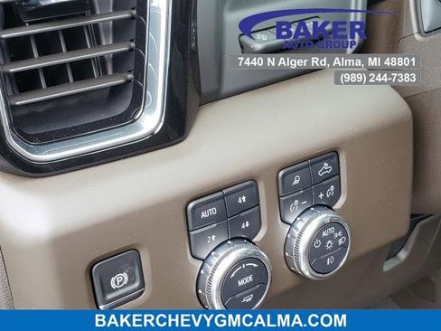 New 2025 GMC Sierra 2500 Denali w/ Denali Reserve Package image 12