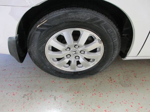 Used 2010 Honda Odyssey EX-L image 25