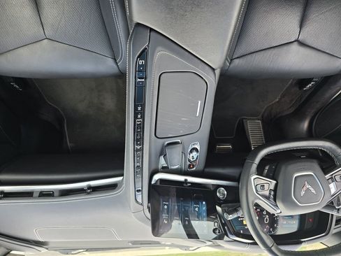 Used 2024 Chevrolet Corvette Stingray Coupe image 22