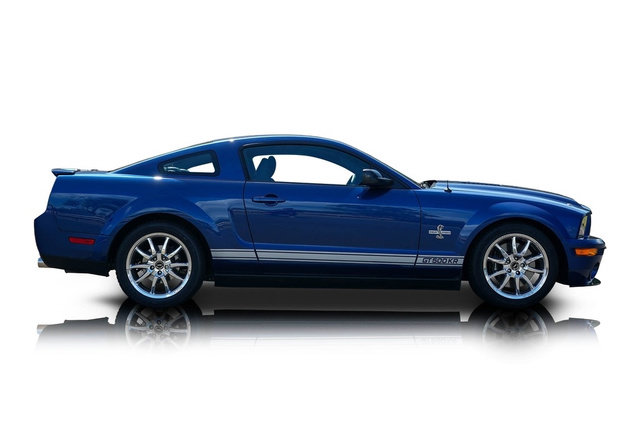 Used 2009 Ford Mustang Shelby GT500 RWD image 2