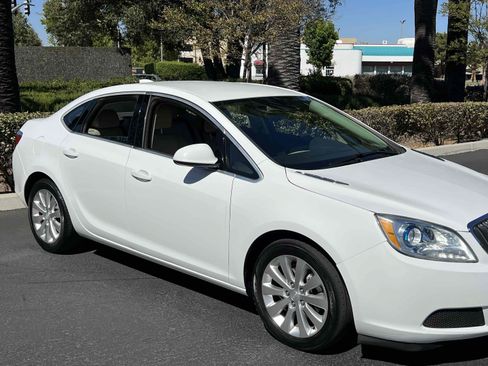 Used 2015 Buick Verano FWD image 35
