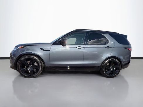 New 2025 Land Rover Discovery Dynamic SE image 2