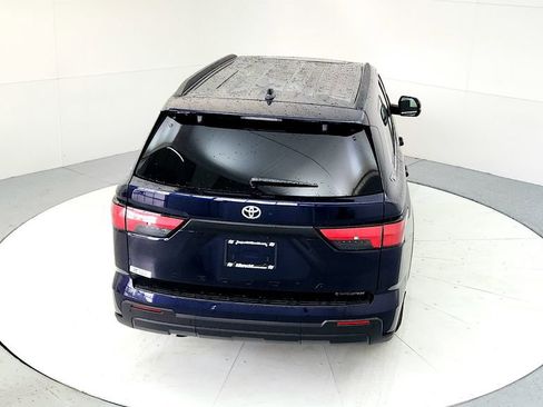 Certified 2025 Toyota Sequoia SR5 AWD/4WD image 15