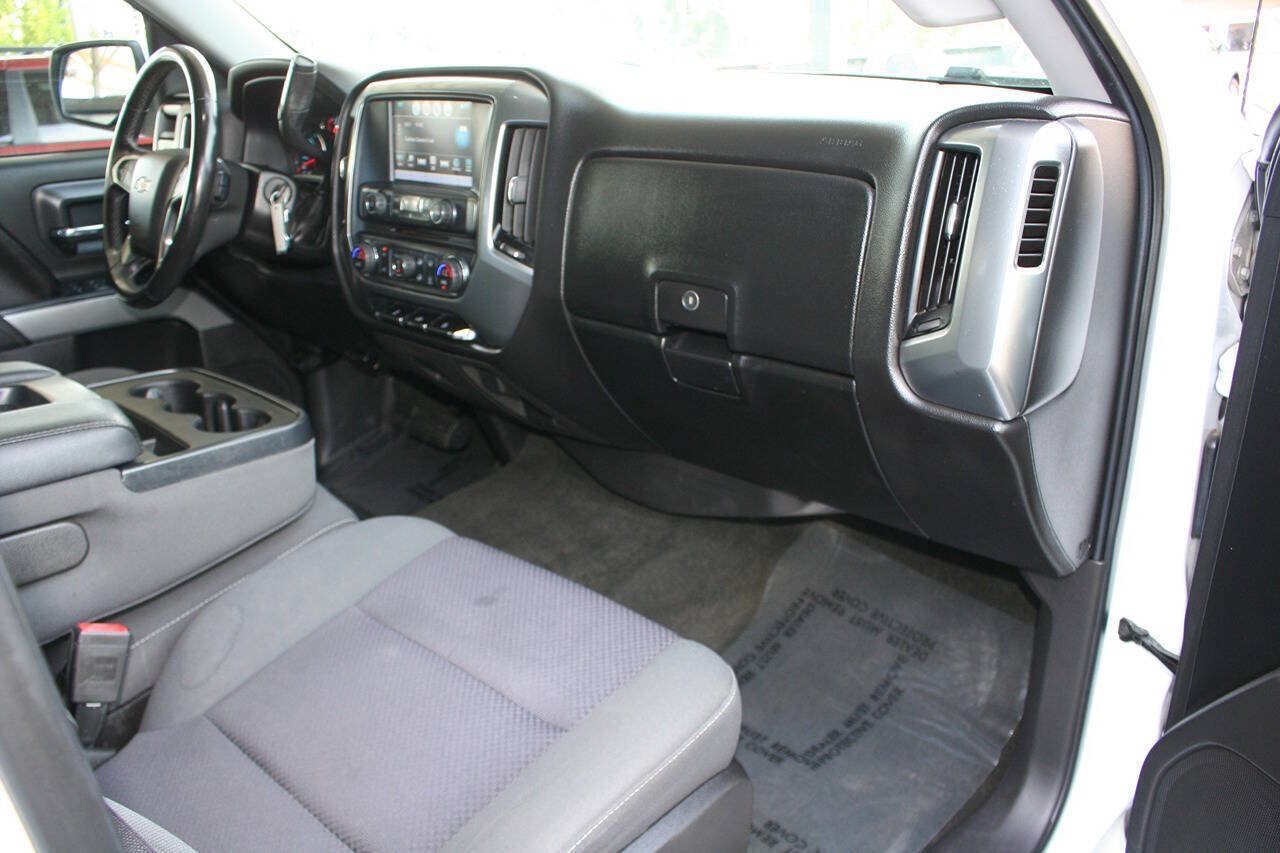 Used 2017 Chevrolet Silverado 1500 LT w/ All Star Edition AWD/4WD image 14