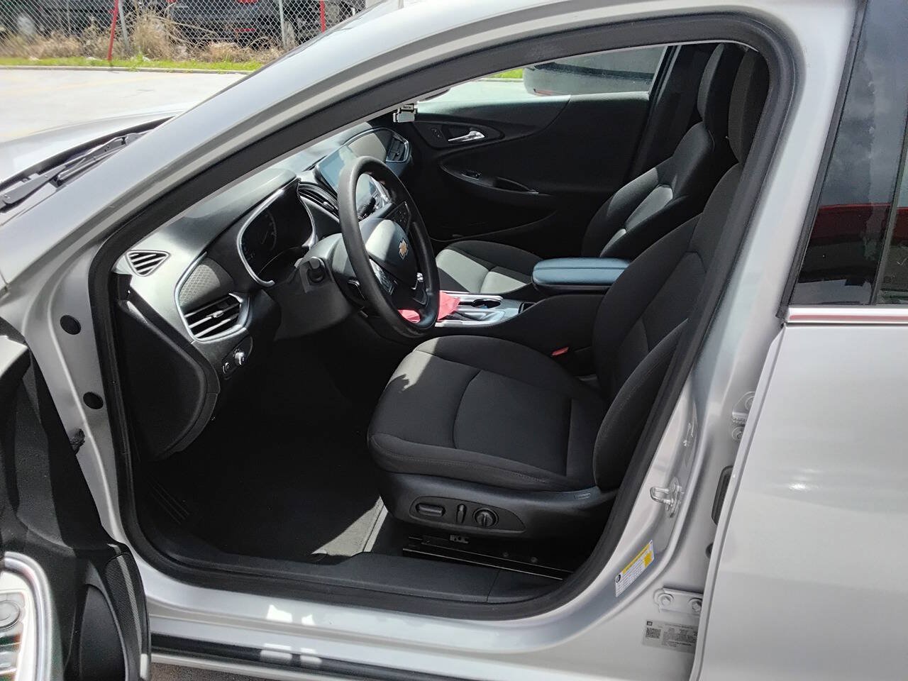 Used 2020 Chevrolet Malibu LT FWD image 5