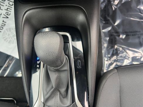 Used 2024 Toyota Corolla LE image 19