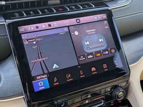 New 2025 Jeep Grand Cherokee L Limited image 24