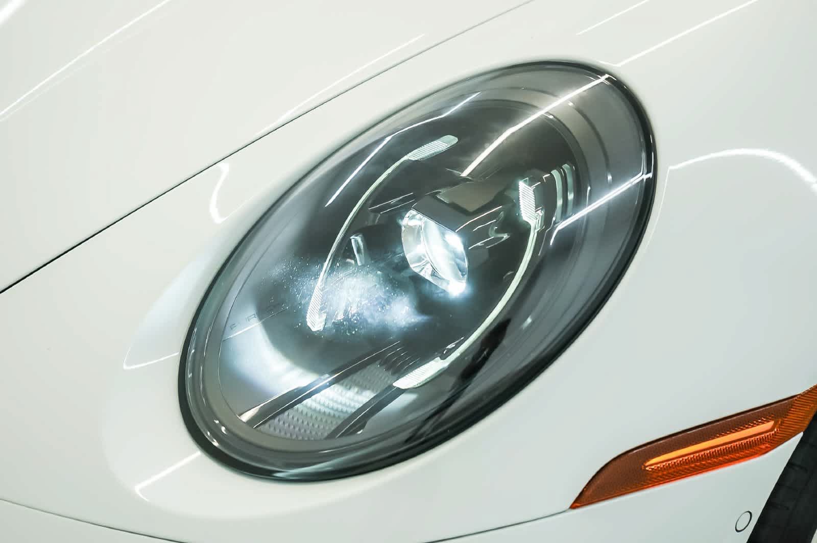 Certified 2025 Porsche 911 Carrera RWD image 15
