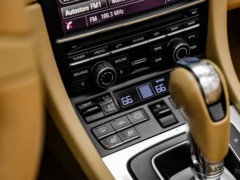 Used 2015 Porsche 911 Carrera S image 60