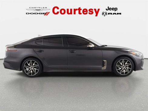 Used 2022 Kia Stinger GT-Line image 3