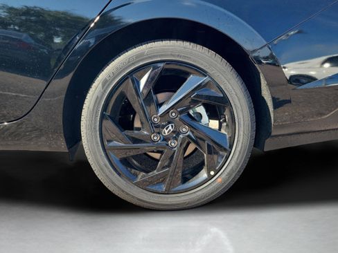 New 2026 Hyundai Elantra SEL Sport image 5