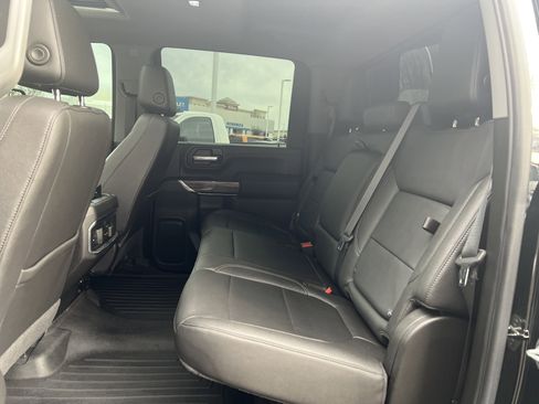 Used 2022 Chevrolet Silverado 2500 LTZ w/ LTZ Plus Package image 30