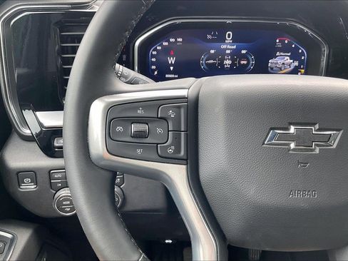 Used 2026 Chevrolet Silverado 2500 LTZ w/ LTZ Plus Package AWD/4WD image 19