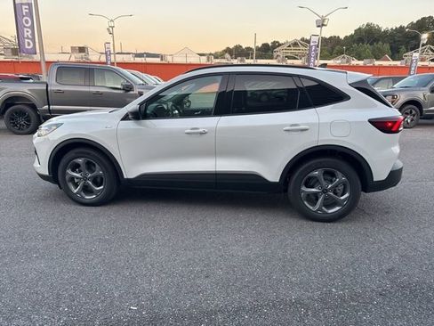 New 2025 Ford Escape ST-Line w/ Equipment Group 301A image 6