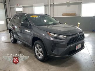 Used 2023 Toyota RAV4 LE video 1