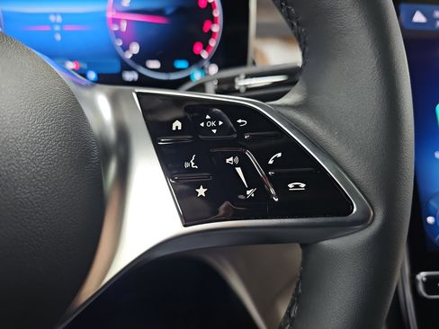 New 2026 Mercedes-Benz GLC 300 4MATIC image 19