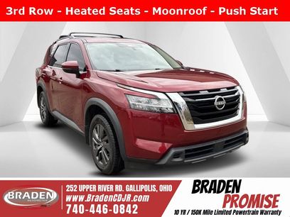 Used 2022 Nissan Pathfinder SV w/ SV Premium Package