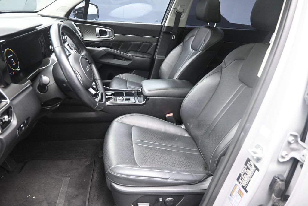Used 2023 Kia Sorento SX AWD/4WD image 17