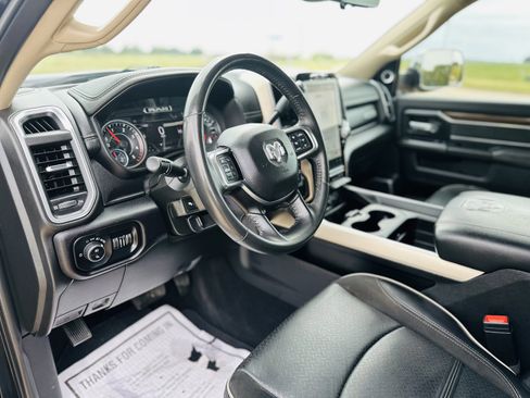 Used 2022 RAM 3500 Laramie AWD/4WD image 12