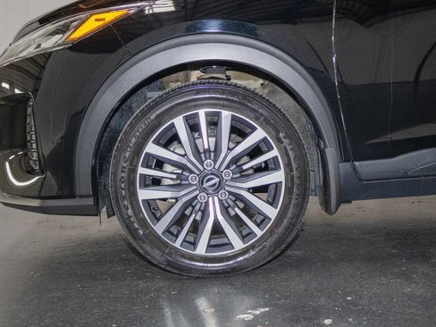 Used 2022 Nissan Kicks SV FWD image 9