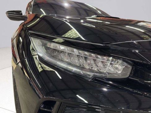 Used 2017 Honda Civic Type R image 11
