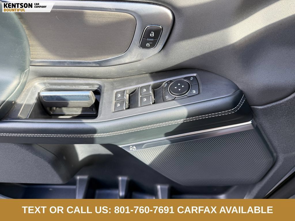 Used 2025 Ford Expedition Max Platinum AWD/4WD image 16