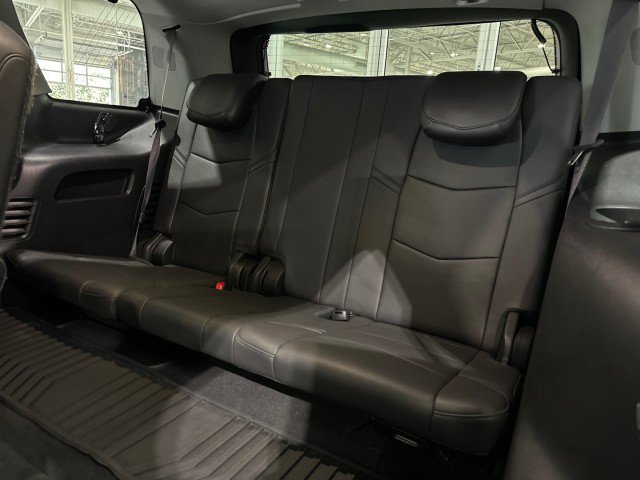 Used 2015 Cadillac Escalade Premium AWD/4WD image 8