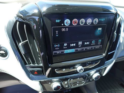 Used 2018 Chevrolet Traverse Premier AWD/4WD image 19