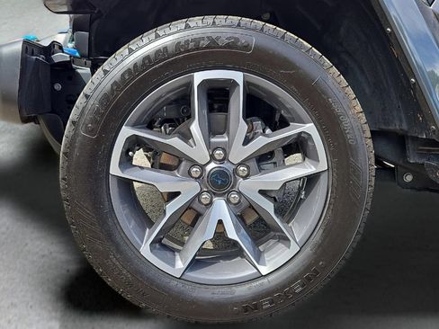 Used 2024 Jeep Wrangler Unlimited AWD/4WD image 8