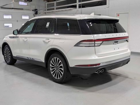 Used 2023 Lincoln Aviator Reserve w/ Elements Package Plus image 10