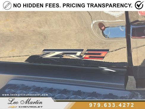 Used 2025 Chevrolet Colorado ZR2 w/ Technology Package AWD/4WD image 6