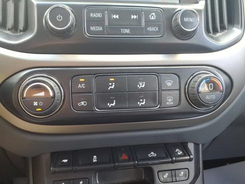 Used 2015 Chevrolet Colorado Z71 AWD/4WD image 22