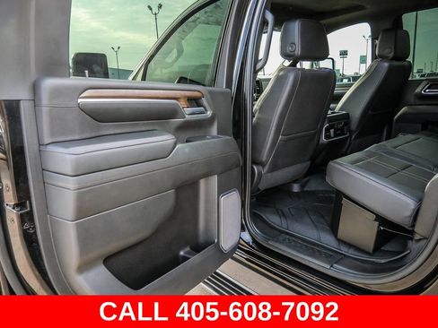 Used 2024 Chevrolet Silverado 2500 High Country w/ High Country Premium Package AWD/4WD image 34