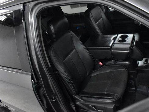 Used 2018 Ford F150 Lariat image 14