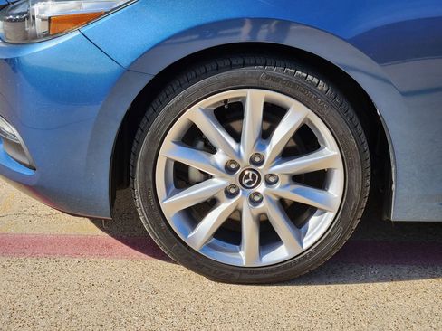 Used 2017 MAZDA MAZDA3 Touring image 10