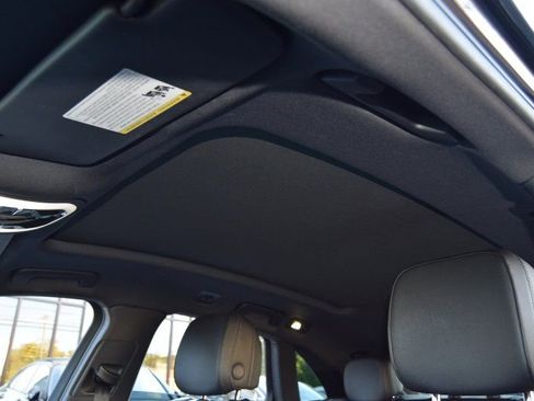 Used 2020 Porsche Macan image 35