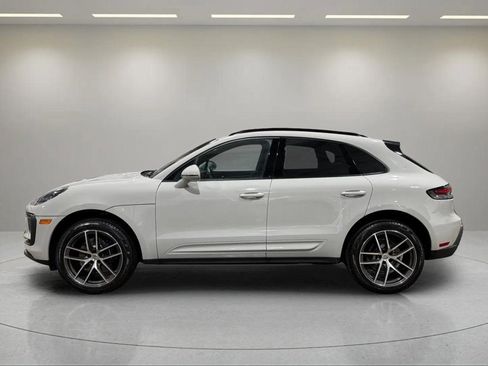 Used 2024 Porsche Macan image 17