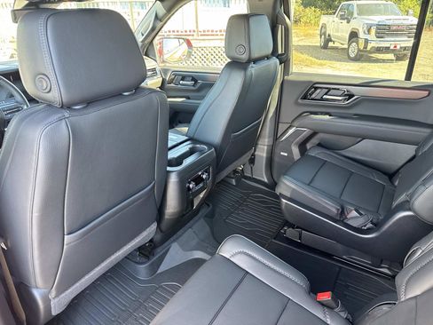 New 2026 GMC Yukon Denali w/ LPO, Floor Liner Package image 16