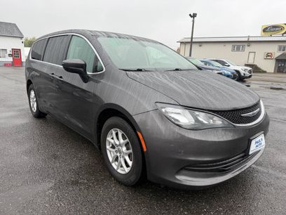 Used 2017 Chrysler Pacifica Touring