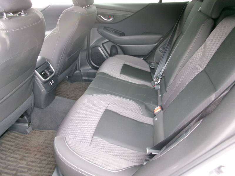 Used 2025 Subaru Outback Premium AWD/4WD image 9