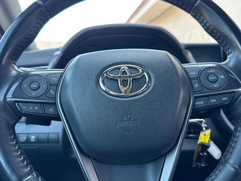 Used 2022 Toyota Camry SE FWD image 28