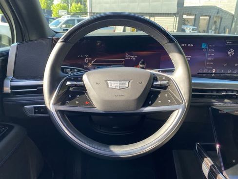 Certified 2025 Cadillac Escalade IQ Sport 1 AWD/4WD image 20